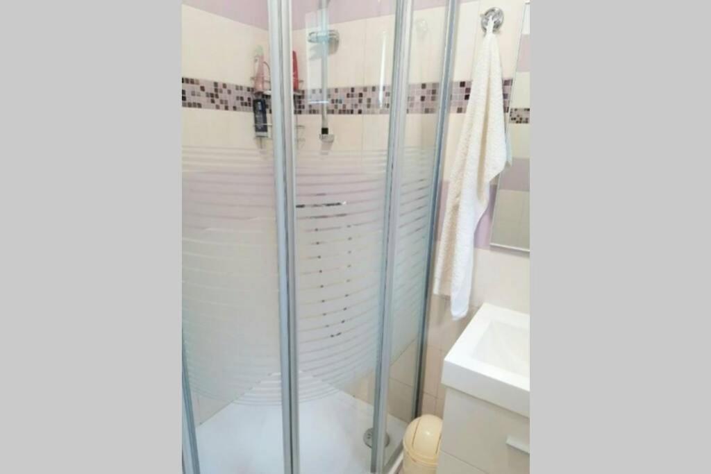 Apartment Zorika Near The Beach 普拉 外观 照片