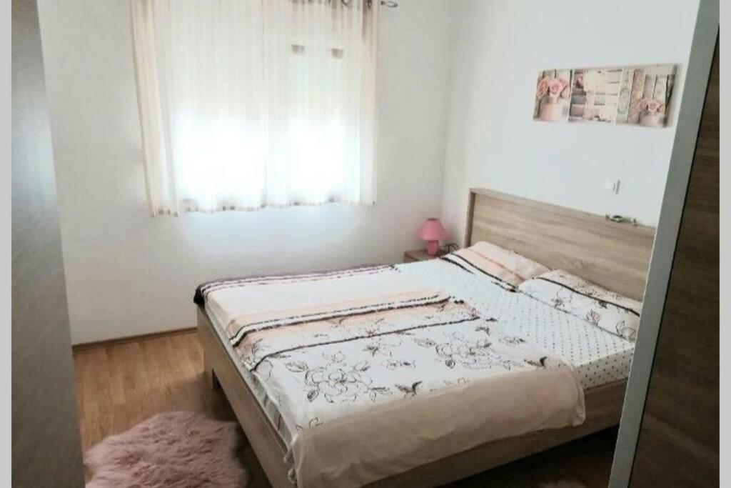Apartment Zorika Near The Beach 普拉 外观 照片